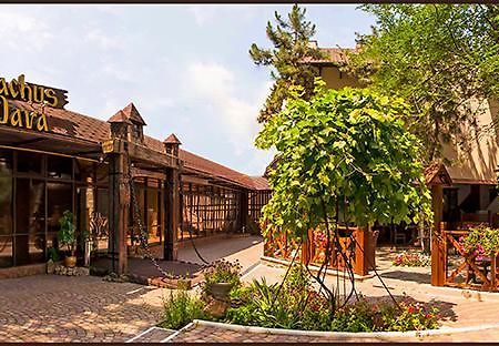 Hotel Bachus Chişinău Eksteriør billede