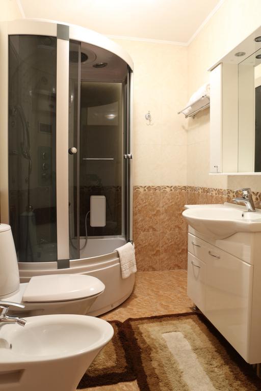 Hotel Bachus Chişinău Værelse billede